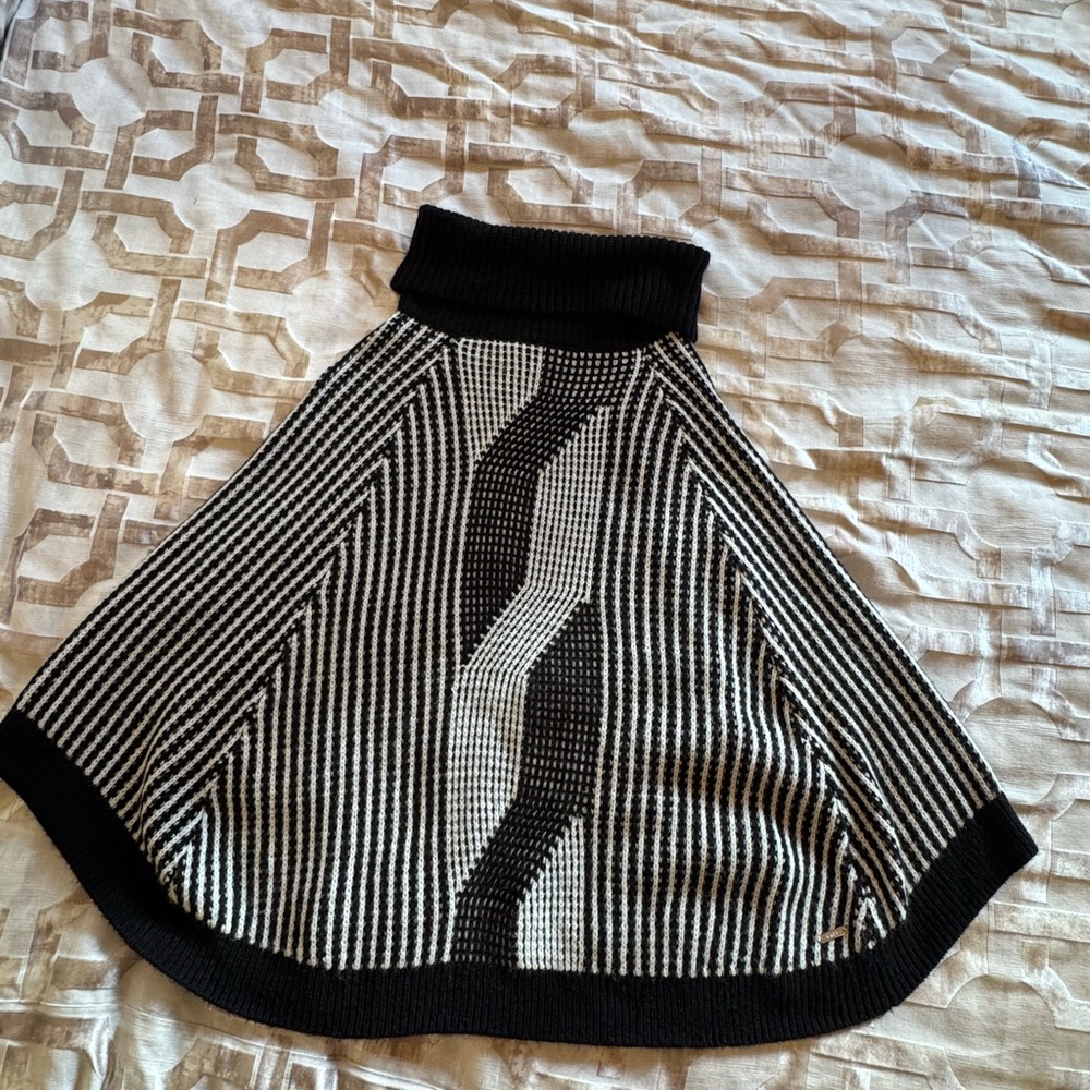 Calvin Klein Black and White A-Line Skirt